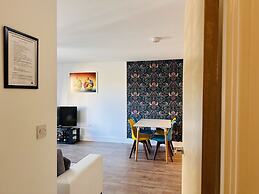 Grand Central Apartments, Centro