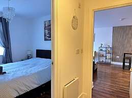 Grand Central Apartments, Centro