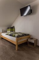 BHQ - BoardingHouse Quickborn - Hostel
