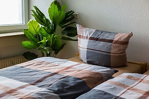BHQ - BoardingHouse Quickborn - Hostel