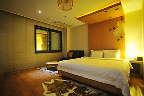 Hotel K