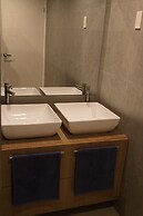 Kame House Backpackers - Hostel - Adults Only