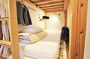 Hostel TOKI