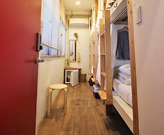 Hostel TOKI