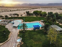 Lotan Desert Travel Hotel