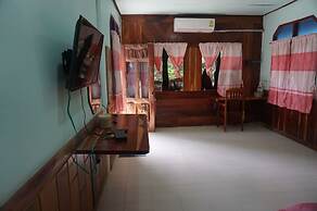 Rai Aeifoon Resort