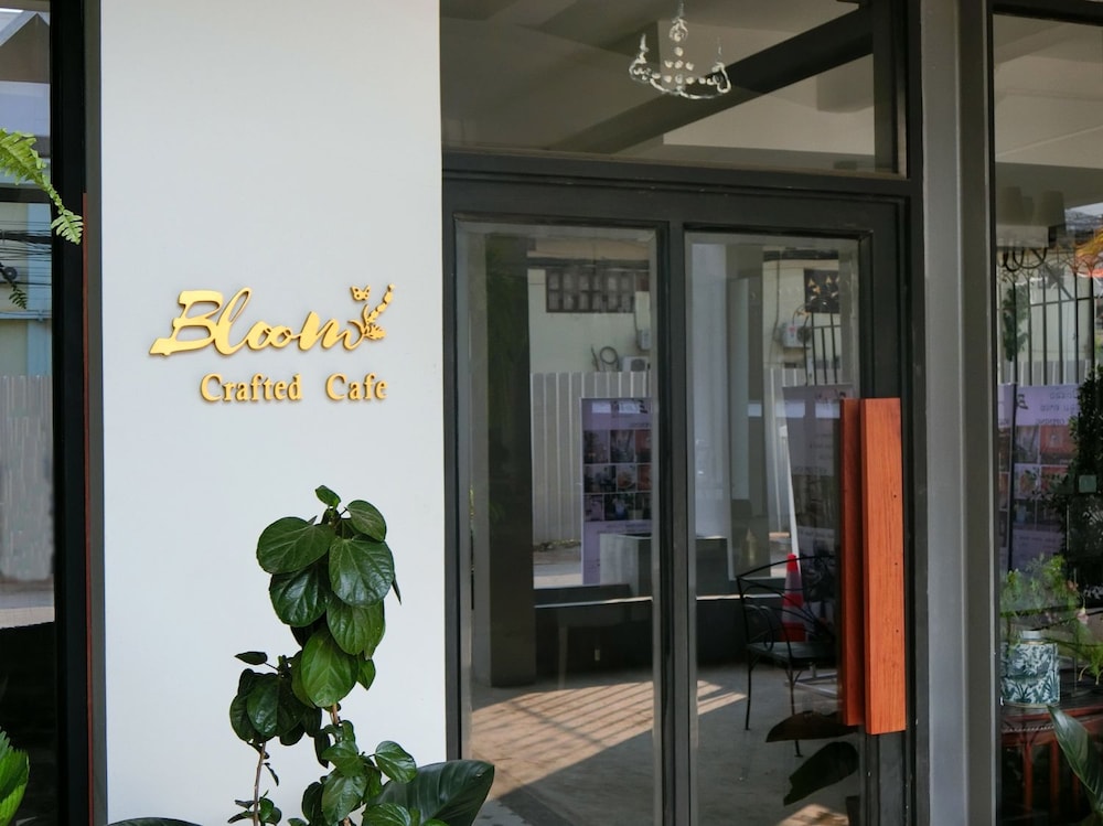 Bloom Boutique Hotel and Cafe