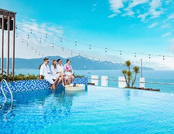 HAIAN Beach Hotel & Spa