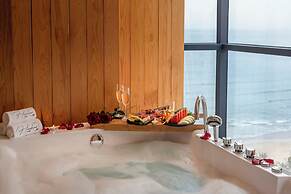 HAIAN Beach Hotel & Spa