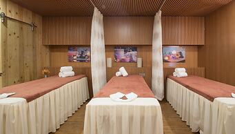 HAIAN Beach Hotel & Spa