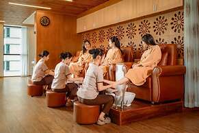 HAIAN Beach Hotel & Spa