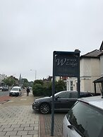 Warwick Lodge