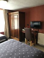 Warwick Lodge