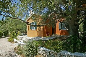 Agios Nikitas Villas