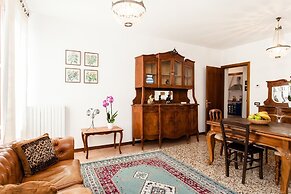Prince Apartments