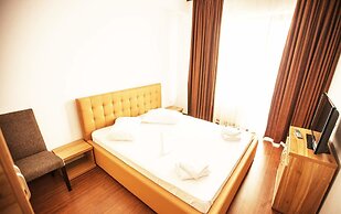 Chic Sea View Apartment Mamaia