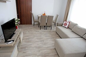 Chic Sea View Apartment Mamaia