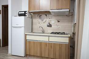 Chic Sea View Apartment Mamaia