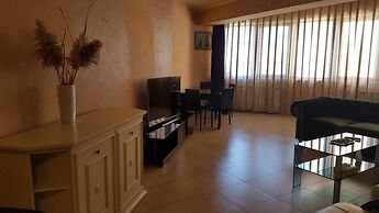 Beach & Clubs Apartments Mamaia