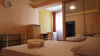 Beach & Clubs Apartments Mamaia