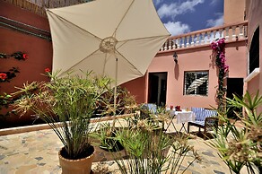 Lhostel