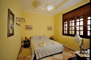 Lhostel