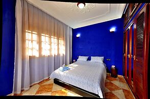 Lhostel