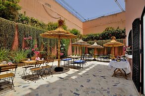Lhostel