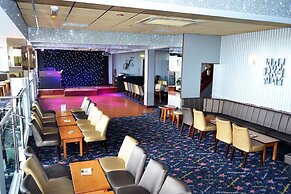 Lyndene Hotel