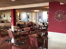 Lyndene Hotel