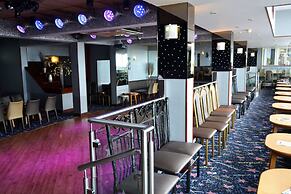 Lyndene Hotel