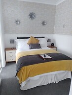 Sunflower Lodge