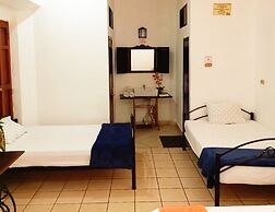 Hostal Las Puertas - Hostel