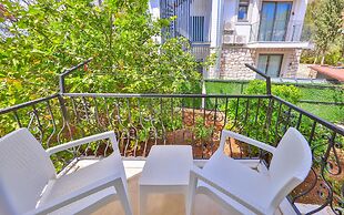 Mina Apart Hotel