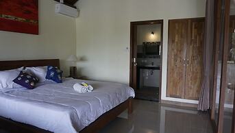 Sari Bamboo Bungalows