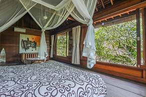 Sari Bamboo Bungalows