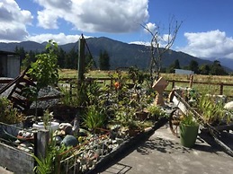 Kokatahi Valley Country Inn