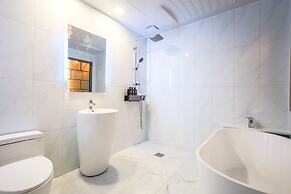 CYGNUS Hotel