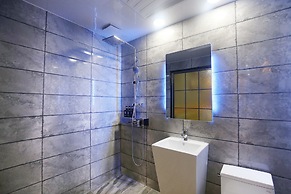 CYGNUS Hotel