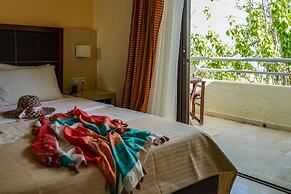 Kokoni Beach Hotel