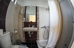 Kokoni Beach Hotel