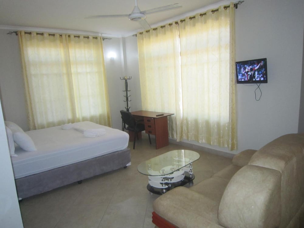 FQ Hotel