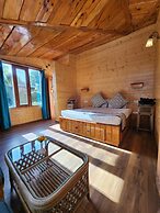 The Chalets Naldehra