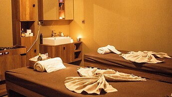 216 North Hotel & Wellness-Spa
