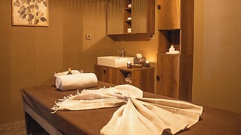 216 North Hotel & Wellness-Spa