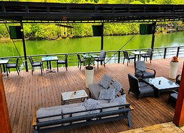 216 North Hotel & Wellness-Spa