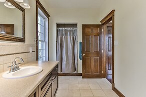 QuickStay Lake Simcoe Homestyle Cottage Private Beach