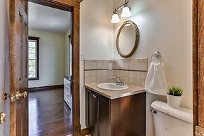 QuickStay Lake Simcoe Homestyle Cottage Private Beach