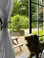 Royal Goat Hotel