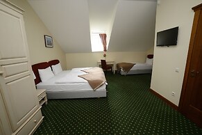 Bistrampolis Manor Boutique Hotel